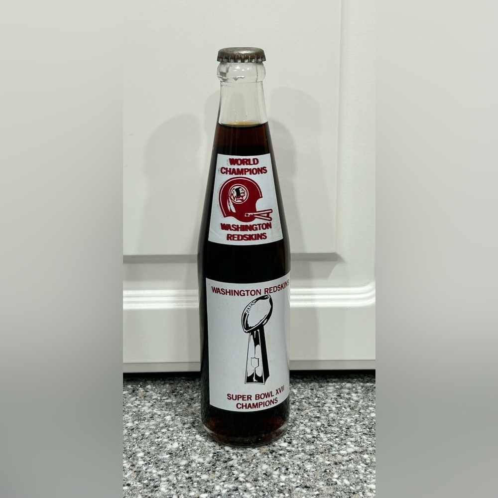 1983 Washington Redskins Unopened Super Bowl XVII 10oz COKE Bottle w/ Schedule